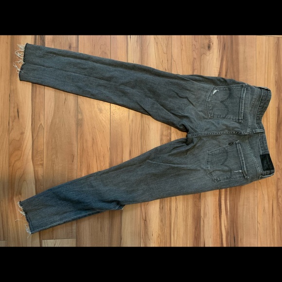 Gray Levi’s 721 Skinny Jeans - Picture 2 of 4